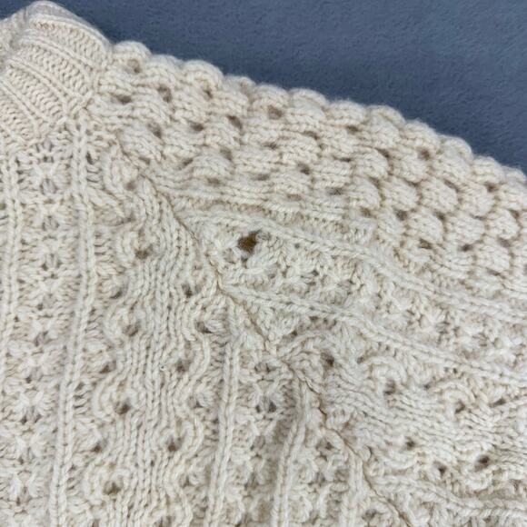 Purple Heather Handknit Ireland Wool CableKnit Sweater Crewneck Cream L Flaw - Picture 2 of 7